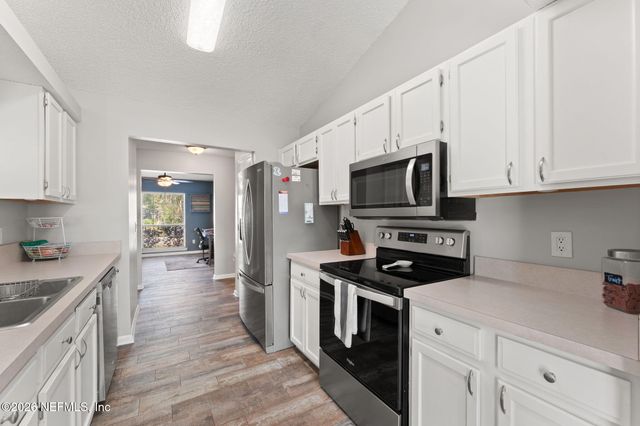 2982 CHIEF RIDAUGHT Trail, Middleburg, FL 32068