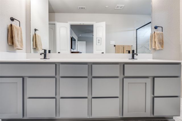 8033 Scanlan Trail, Sienna Plantation, TX 77459