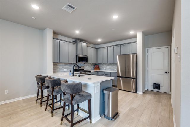 8033 Scanlan Trail, Sienna Plantation, TX 77459