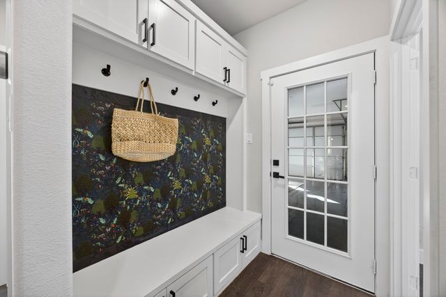 1913 E Myrtle Street, Fort Worth, TX 76104