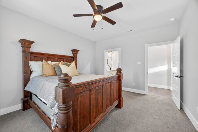 1913 E Myrtle Street, Fort Worth, TX 76104