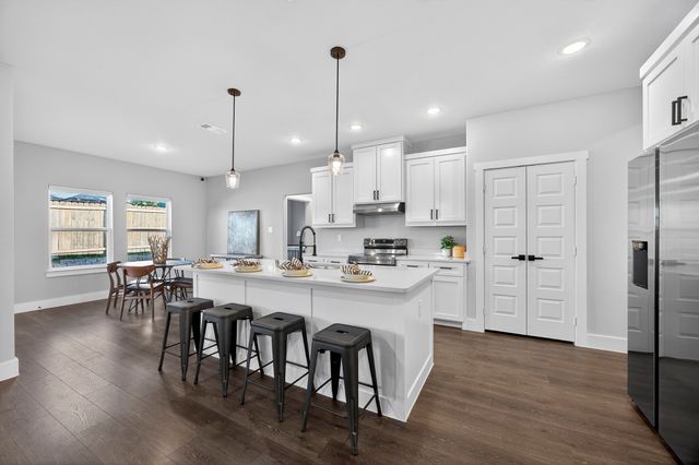 1913 E Myrtle Street, Fort Worth, TX 76104