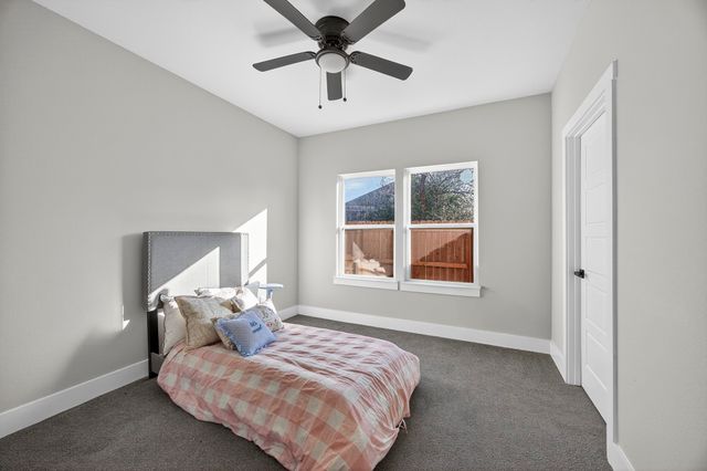 1913 E Myrtle Street, Fort Worth, TX 76104