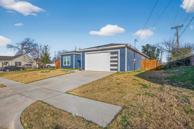 1913 E Myrtle Street, Fort Worth, TX 76104
