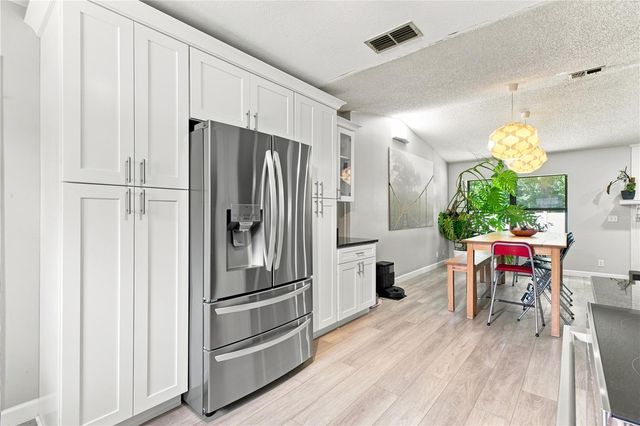 3944 NE 7TH STREET, Ocala, FL 34470