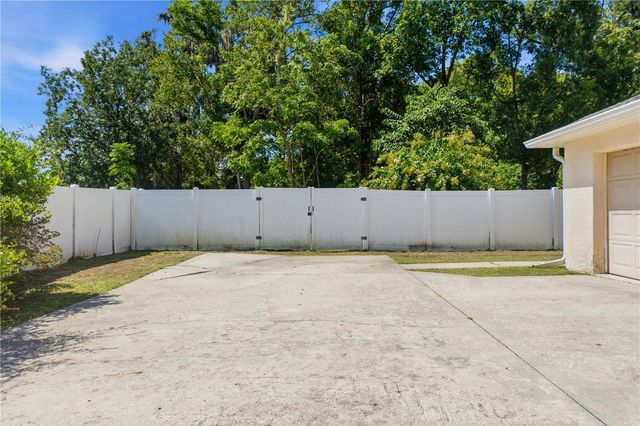 3944 NE 7TH STREET, Ocala, FL 34470