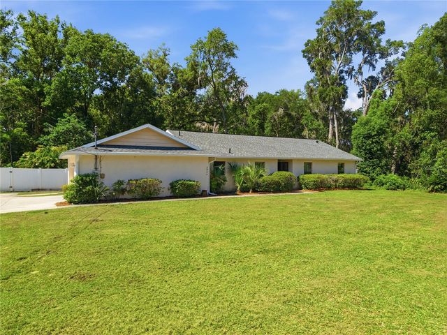 3944 NE 7TH STREET, Ocala, FL 34470