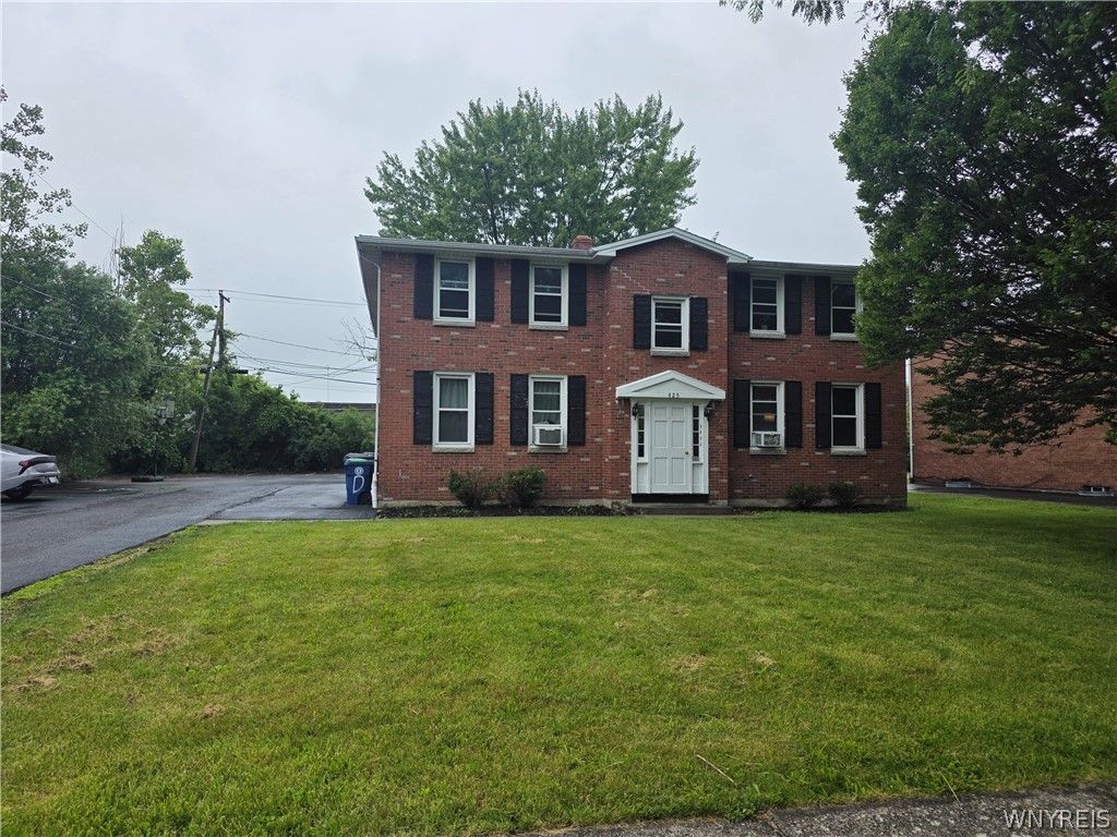 425 Joe Mccarthy Drive, Amherst, NY 14228