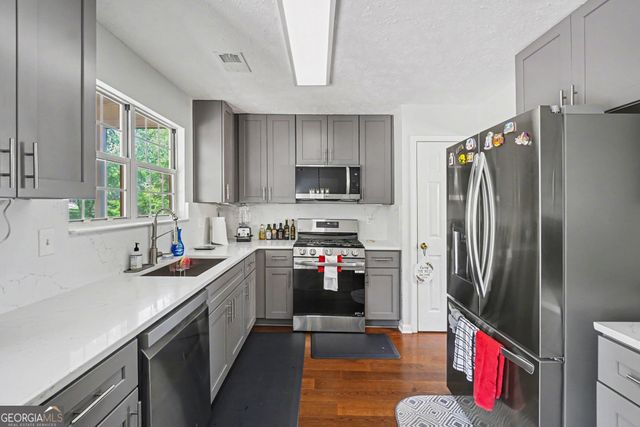1320 Primrose Drive, Roswell, GA 30076