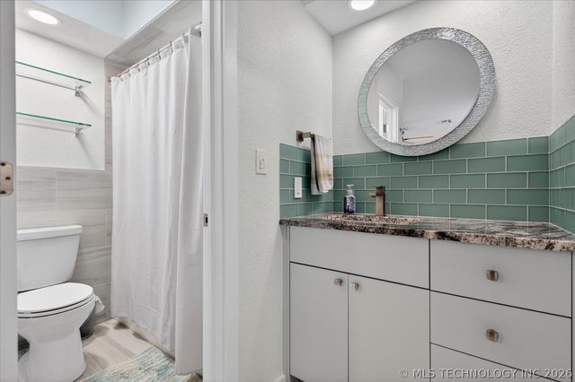 5209 S Nowata Road 201, Bartlesville, OK 74006