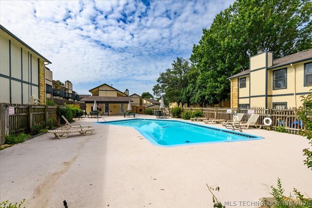 5209 S Nowata Road 201, Bartlesville, OK 74006