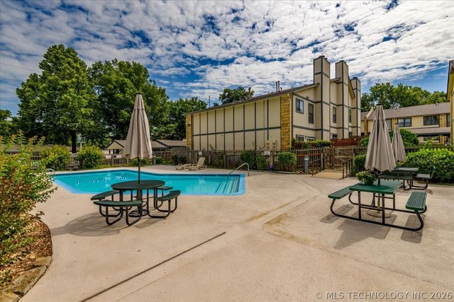 5209 S Nowata Road 201, Bartlesville, OK 74006