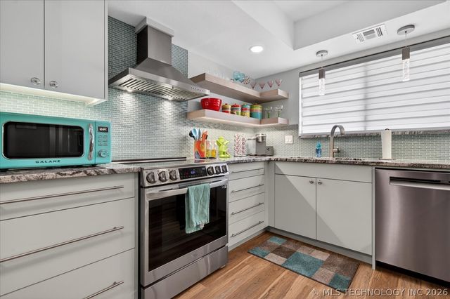 5209 S Nowata Road 201, Bartlesville, OK 74006