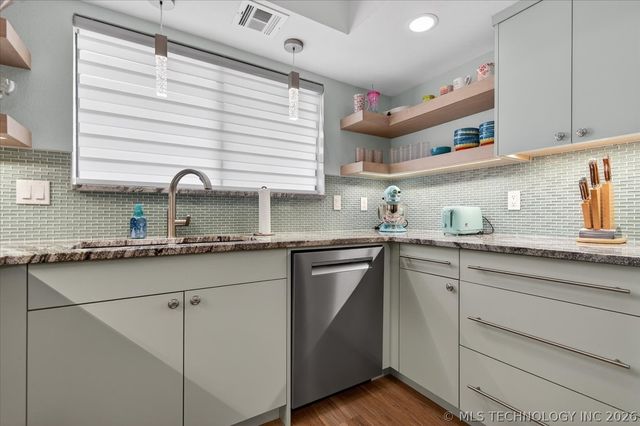 5209 S Nowata Road 201, Bartlesville, OK 74006