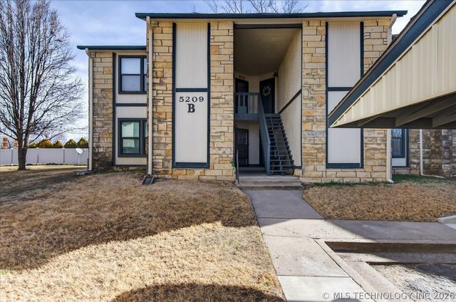 5209 S Nowata Road 201, Bartlesville, OK 74006