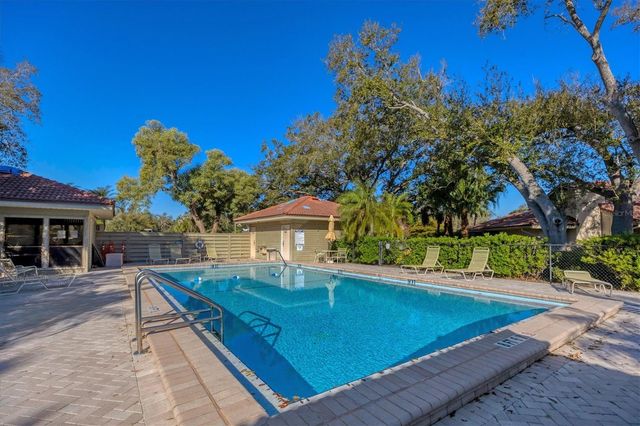 4870 KESTRAL PARK CIRCLE 14, Sarasota, FL 34231