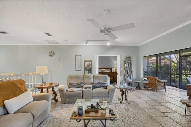 4870 KESTRAL PARK CIRCLE 14, Sarasota, FL 34231