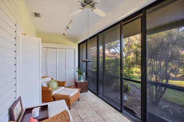 4870 KESTRAL PARK CIRCLE 14, Sarasota, FL 34231