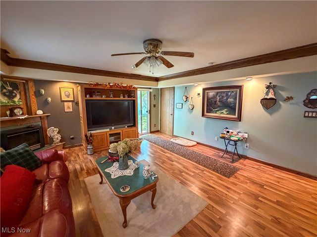 425 Southward Drive, Austintown, OH 44515