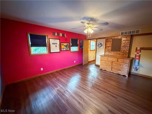 425 Southward Drive, Austintown, OH 44515