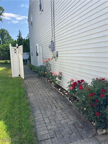 425 Southward Drive, Austintown, OH 44515