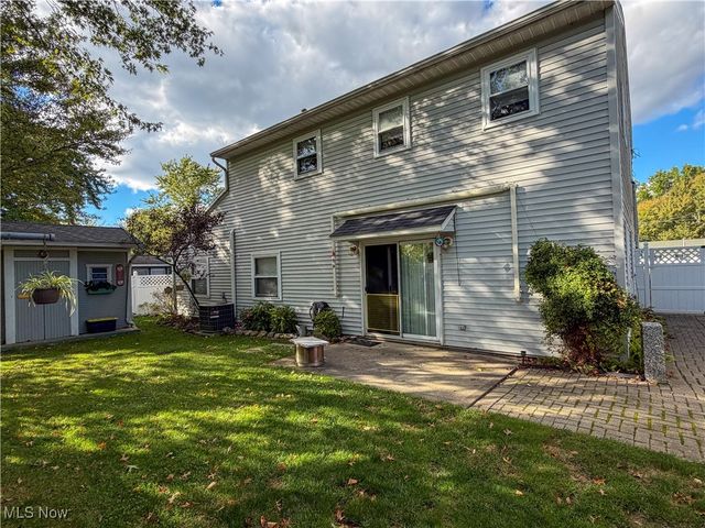 425 Southward Drive, Austintown, OH 44515