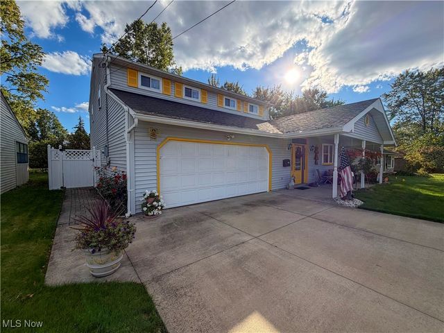 425 Southward Drive, Austintown, OH 44515