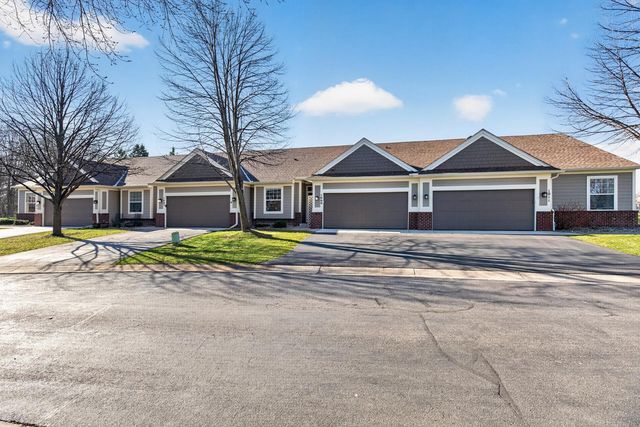 1009 Victoria Greens Boulevard, Victoria, MN 55386