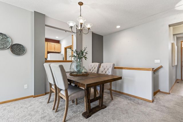 1009 Victoria Greens Boulevard, Victoria, MN 55386