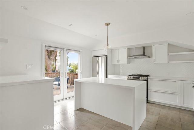 10215 Eldora Avenue, Sunland, CA 91040