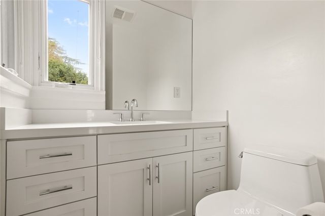 10215 Eldora Avenue, Sunland, CA 91040