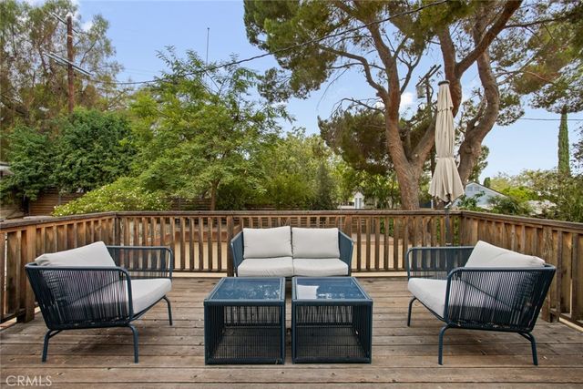 10215 Eldora Avenue, Sunland, CA 91040