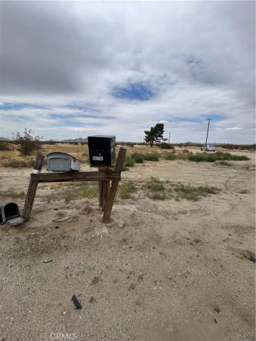 20505 Palmdale Blvd East, Palmdale, CA 93591