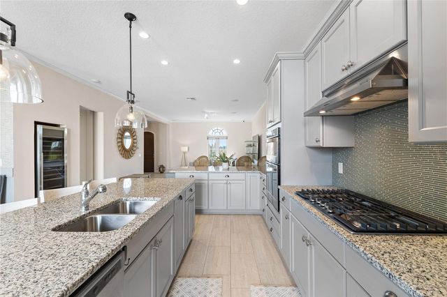 8955 LAKESHORE POINTE DRIVE, Winter Garden, FL 34787