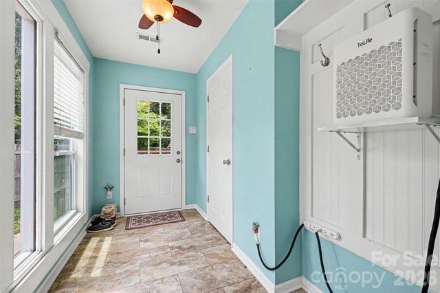 3515 Crescent Knoll Drive, Matthews, NC 28105