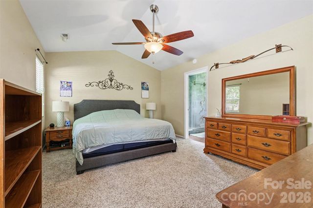 3515 Crescent Knoll Drive, Matthews, NC 28105