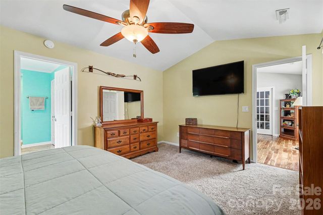 3515 Crescent Knoll Drive, Matthews, NC 28105