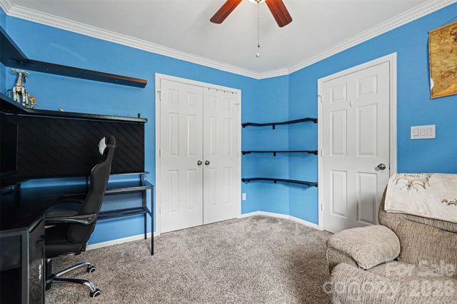 3515 Crescent Knoll Drive, Matthews, NC 28105