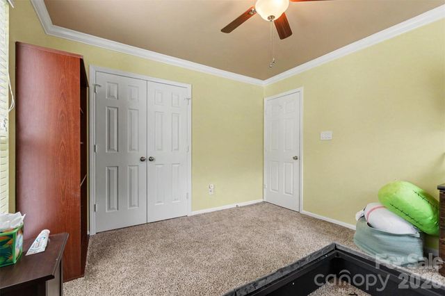3515 Crescent Knoll Drive, Matthews, NC 28105