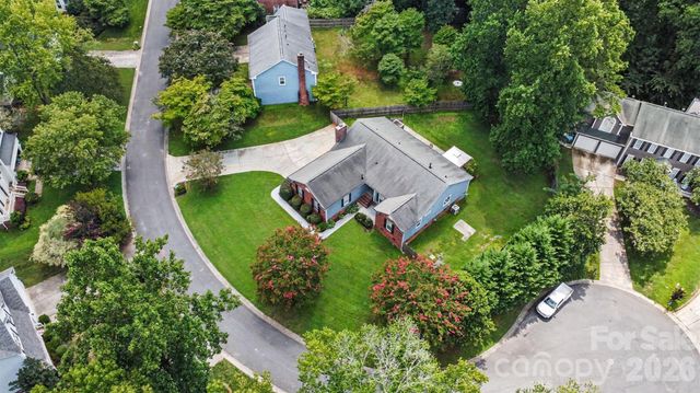 3515 Crescent Knoll Drive, Matthews, NC 28105