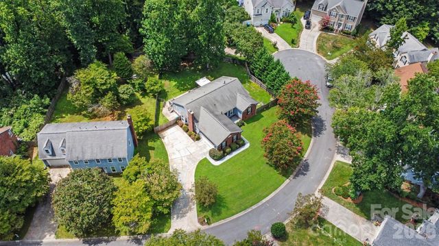 3515 Crescent Knoll Drive, Matthews, NC 28105