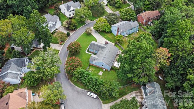 3515 Crescent Knoll Drive, Matthews, NC 28105