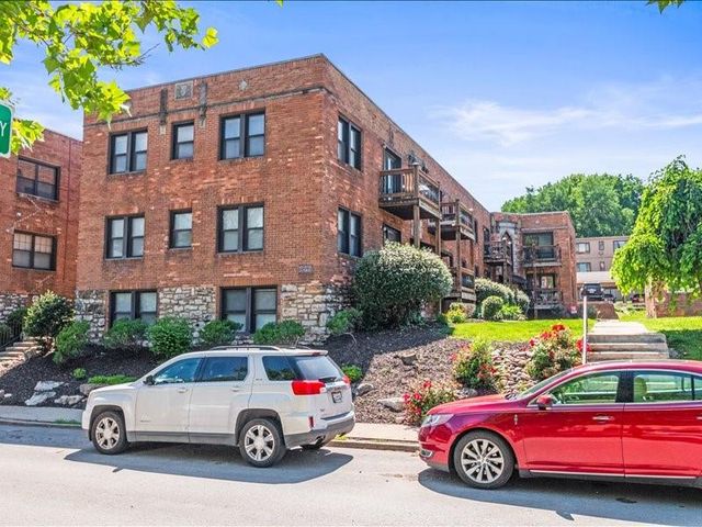 4542 Jarboe Street 4, Kansas City, MO 64111