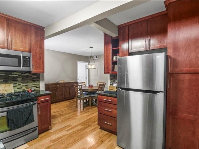 4542 Jarboe Street 4, Kansas City, MO 64111
