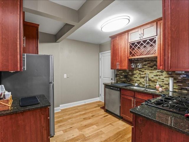 4542 Jarboe Street 4, Kansas City, MO 64111