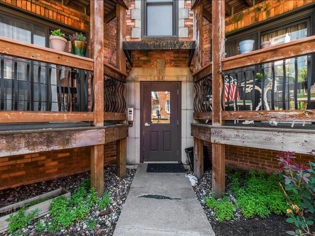 4542 Jarboe Street 4, Kansas City, MO 64111