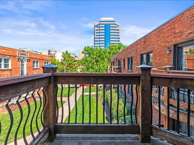 4542 Jarboe Street 4, Kansas City, MO 64111