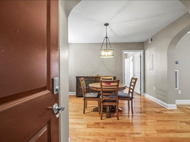 4542 Jarboe Street 4, Kansas City, MO 64111