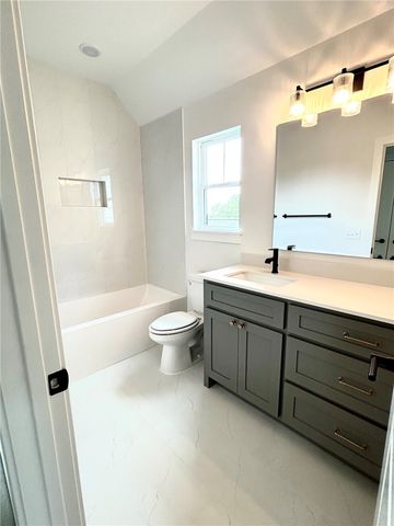 2316 S 31st Place, Rogers, AR 72758