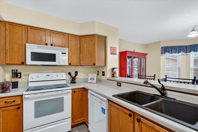 3805 Ice Age Drive, Madison, WI 53719